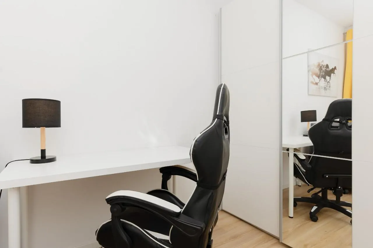 Apartment With Ac Warsaw Mokotow Business Centre By Noclegi Renters